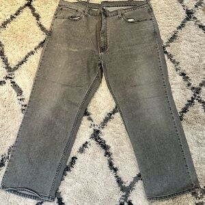 Grey Levi denim. Excellent Condition. Relaxed fit. W44-L29